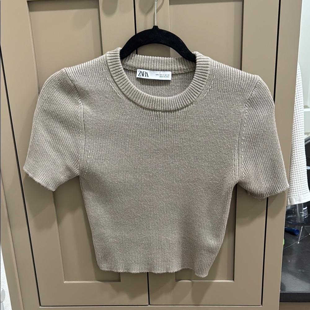 Zara Beige Ribbed Knit Top